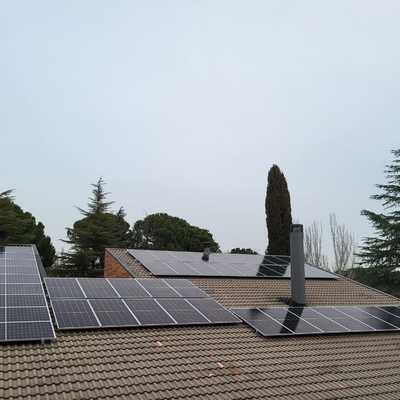 INSTALACION SOLAR EN CALLE RICARDO CASTILLO DE AULENCIA EN MADRID