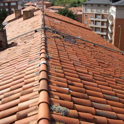 Tejado de comunidad Santa Polonia 50 en Avilés