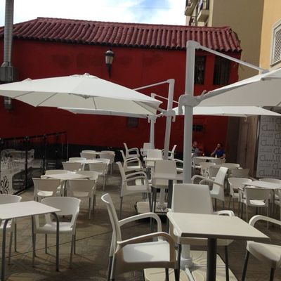 Terrazas E Interiores Bares