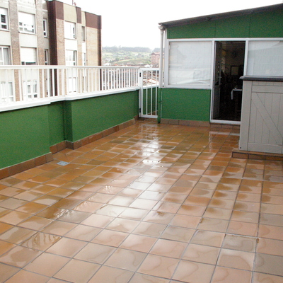 TERRAZA EN ATICO REFORMADA