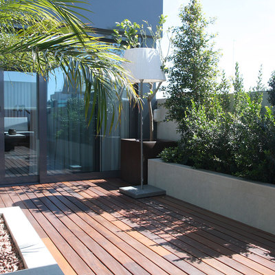 Un apartamento de dos alturas con una espectacular terraza