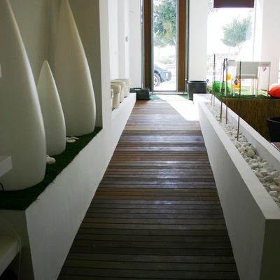 TIENDA DE MOBILIARIO Y JARDINERIA