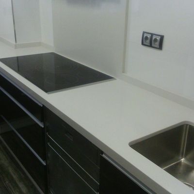 Trabajo terminado, y su nueva cocina ya lista para usar