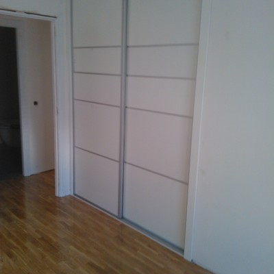 trabajos de reforma en vivienda- acuchillado de parquet y armarios