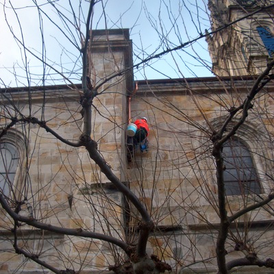 Trabajos verticales en La Basilica de Begoña-Bilbao.