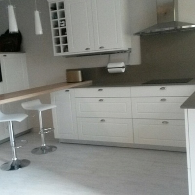 TRAS EL CRISTAL GRIS LAVADERO