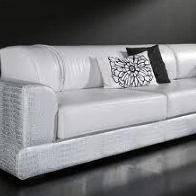 Sofa en charol blanco