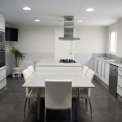 Una isla en la cocina.