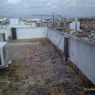 UNA VEZ REPARADOS LOS MUROS