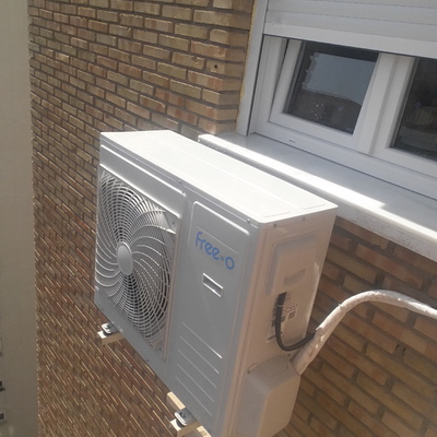 Instalación de climatiza con y electricidad