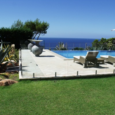 Vallado de piscina en Ibiza