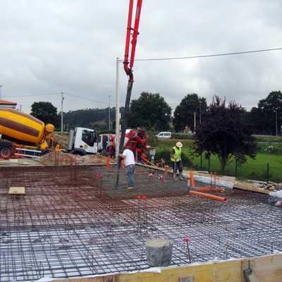 VERTIDO HORMIGÓN LOSA ARMADA