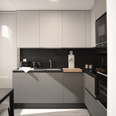 Reforma en tonos grises Ermitagaña Pamplona