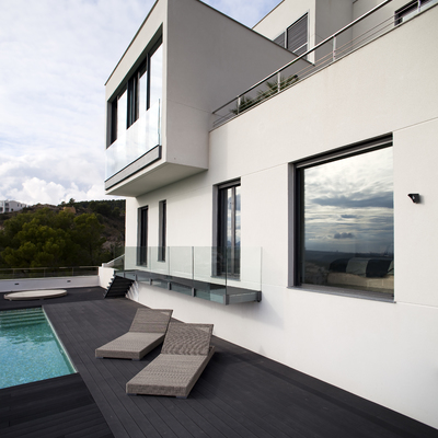 Vista de la vivienda desde la piscina