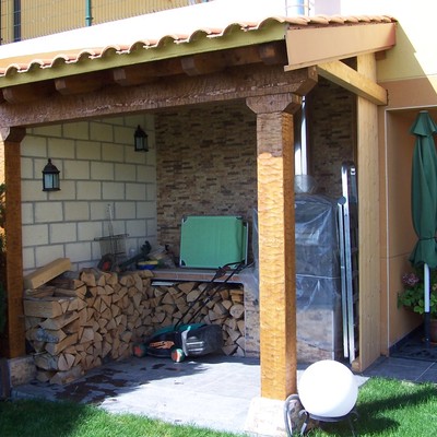 Implantación porche de madera en Vivienda en Artajona