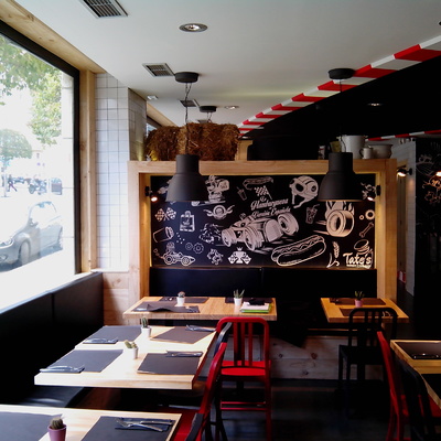 Vista hacia el acceso reformado