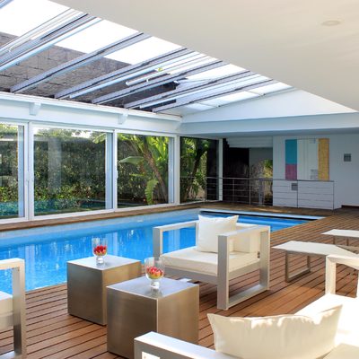 vista interior: piscina