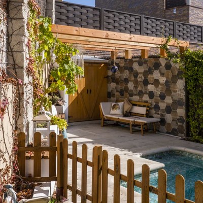 Vista lateral de zona de descanso