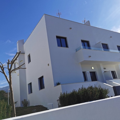 reparacion de fisuras y pintura de fachada