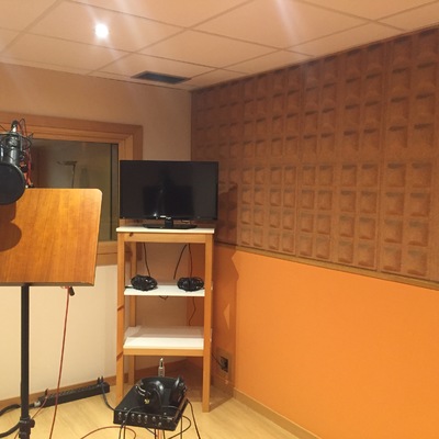 Vista sala de doblaje 2