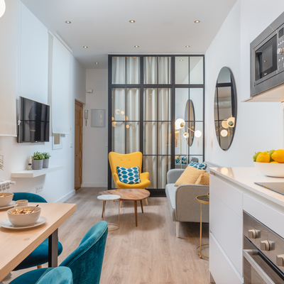 Vista salón y cocina integrada