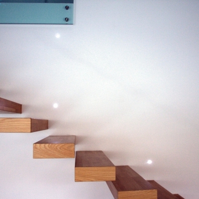 vivienda unifamiliar 700€/m2 construido