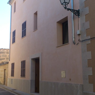 Vivienda unifamiliar en pueblo