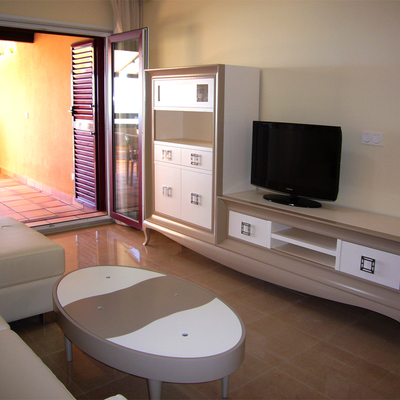Zona salón: mueble televisor