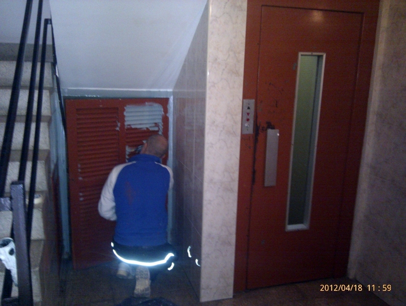 CAMBIO DE COLOR EN PUERTAS Y MALLORQUINAS