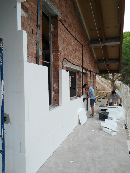 Construccion sistema SATE de fachada