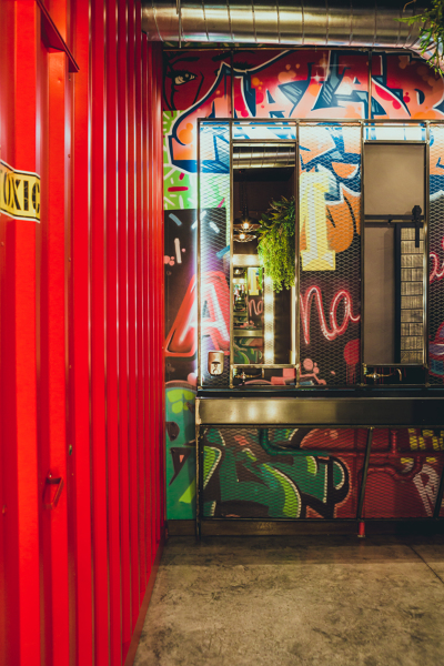 Decoración de bar de copas MALABARES