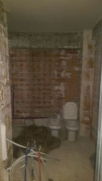 Demolición del alicatado y solado