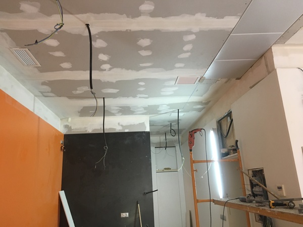 local en plena ejecucion