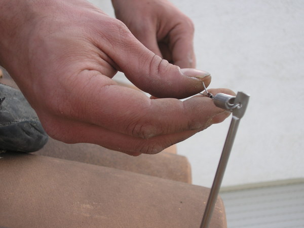 POSTE CABLE ANTI-AVES