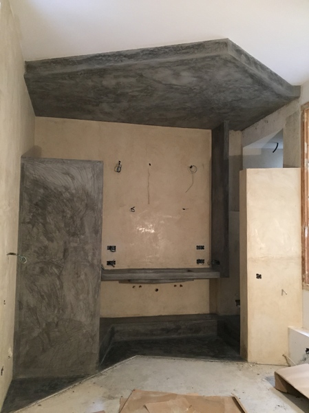 suelo, techo, paredes, lavabo y encimara en tadelakt