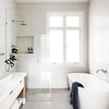 Baño con bañera exenta