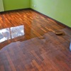 Barnizando parquet
