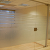 Cerramiento de cristal de las oficinas