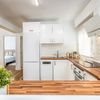 Cocina con encimera de madera