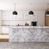 Cocina con gran península de mármol
