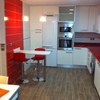 COCINA CON ROJO