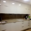 cocina formica alto brillo y silestone