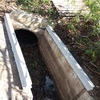 Colocación  de vigas en acequia