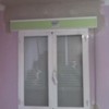 Compacto ventana con persiana 