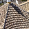 Cubricion con teja curva procedente de derribo. 