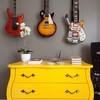 Decoración con guitarras