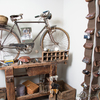 Decoración Vintage en tienda de bicicletas.