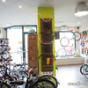 Decoración Vintage en tienda de bicicletas.