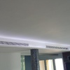 Detalle aire acondicionado con luz led