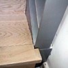 ESCALERA CON PARQUET FLOTANTE Y SUELO CON VINILO